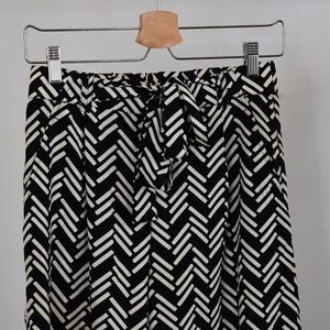 Zara Flair Crop Pants size xs